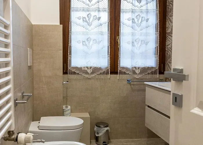 Tatil Evi Vatican House Crocifisso 51