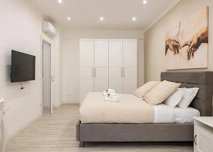 Tatil Evi Vatican House Crocifisso 51 *
